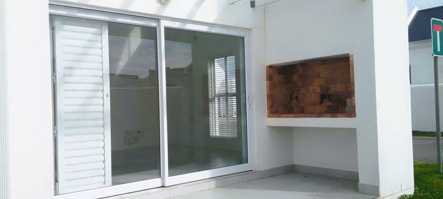 To Let 2 Bedroom Property for Rent in Da Gama Village Western Cape